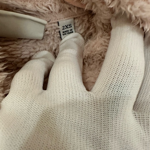 SUNDAY BEST fuzzy pink jacket, size 2xs (fits like XS) - Picture 4 of 6